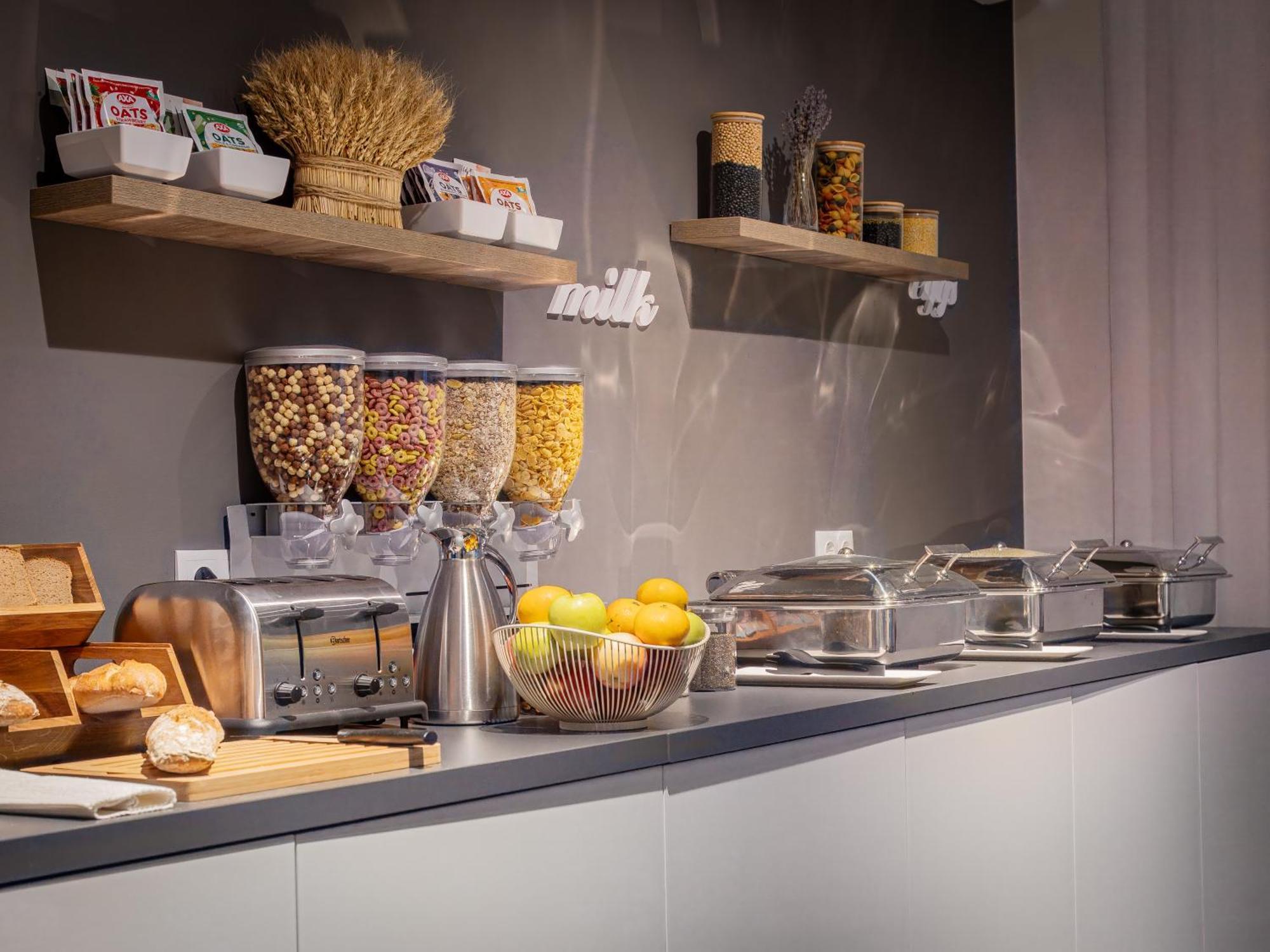 Ta Collection Hotel Κισινάου Εξωτερικό φωτογραφία