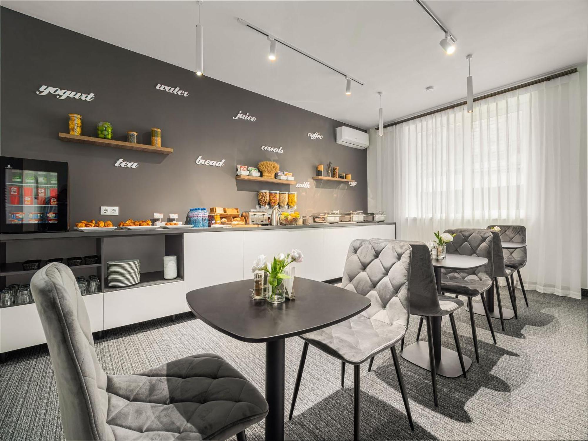 Ta Collection Hotel Κισινάου Εξωτερικό φωτογραφία